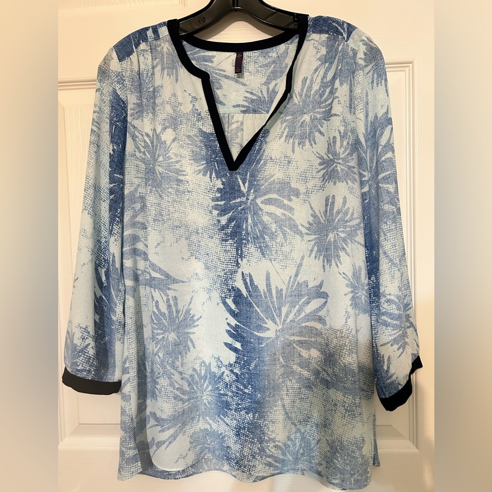 NYDJ Women's Blue Floral Printed Tunic Top S - Picture 2 of 10